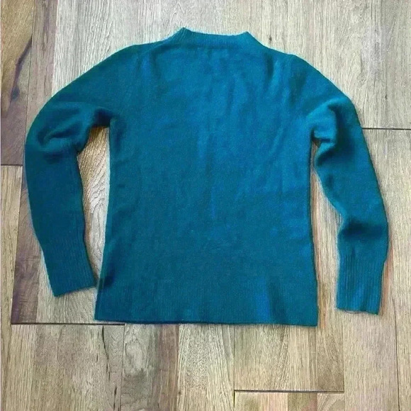 J. Crew Extra Soft Green‎ Sweater Women’s Sz XXS Cozy Winter Holiday Christmas - Picture 2 of 7